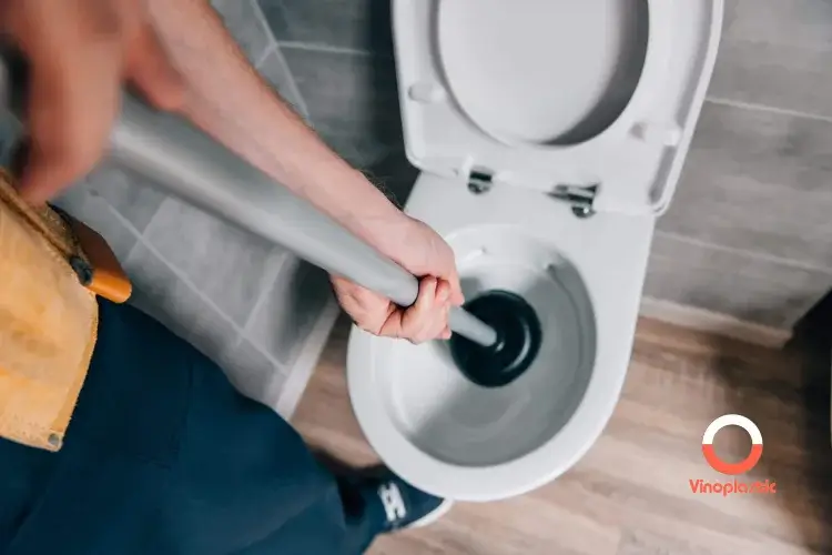علت گرفتگی چاه توالت فرنگی چیست؟