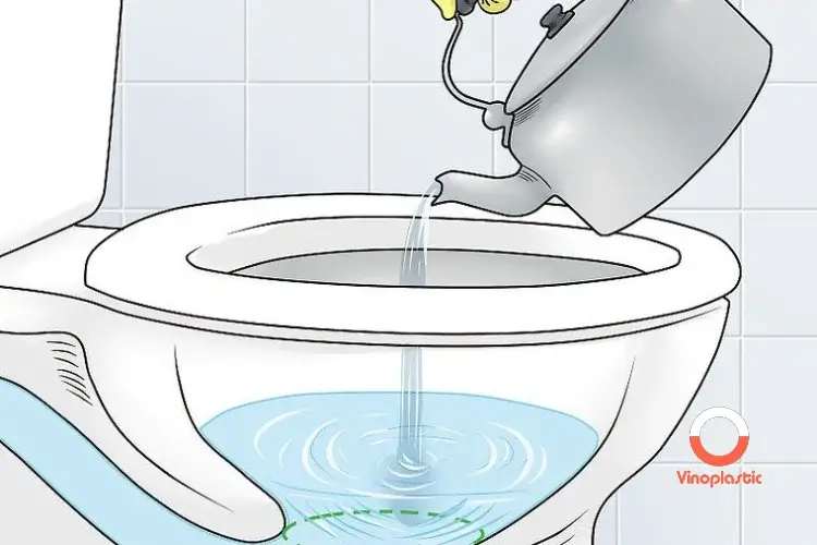 رفع گرفتگی توالت فرنگی با آب گرم
